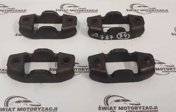 Mitsubishi Outlander Fuel Injector clamp holder 