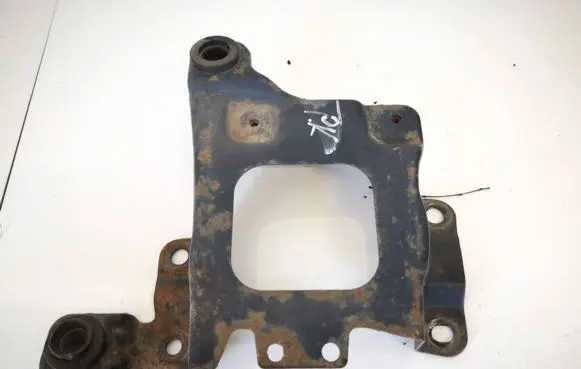 Battery bracket