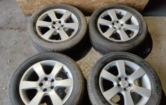 Hyundai Santa Fe R18 alloy rim 7JX18