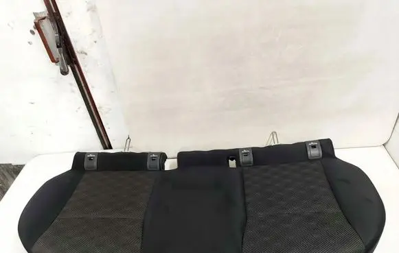 Nissan Qashqai Second row seats 