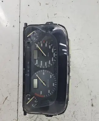 Volkswagen Golf III Speedometer (instrument cluster) 1H6919033BD
