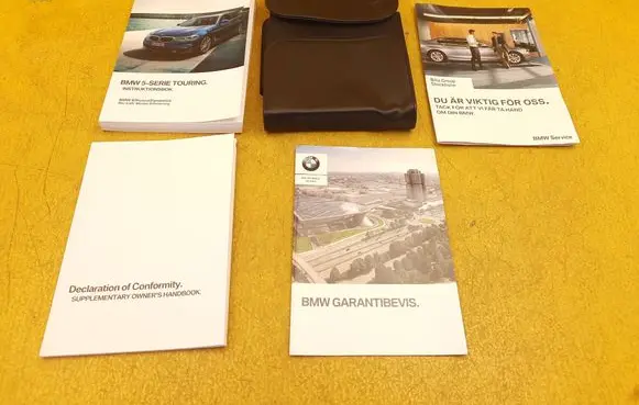 BMW 5 G30 G31 G38 Owners service history hand book 