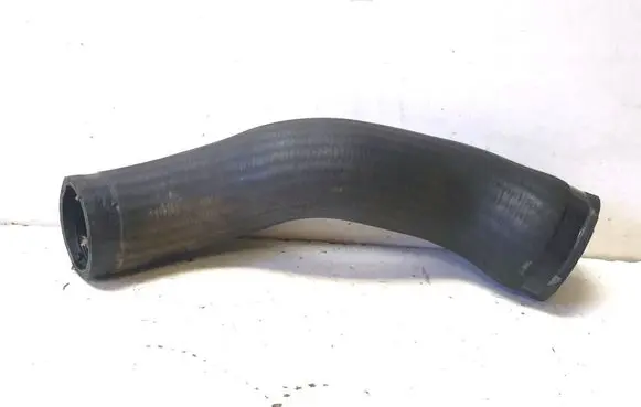 Intercooler hose/pipe