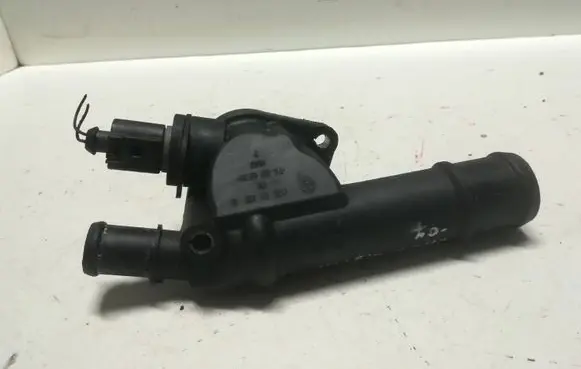 Volkswagen Caddy Engine coolant pipe/hose 03G121132B
