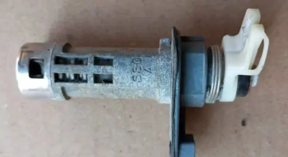 Honda Accord Tailgate exterior lock 