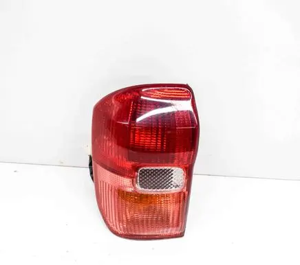Toyota RAV 4 (XA20) Rear/tail lights