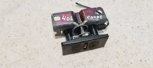 Peugeot 406 Trunk lock loop 9608410480