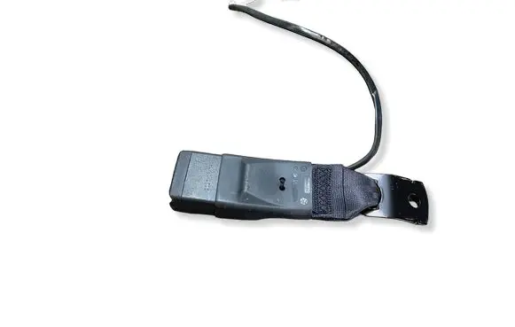 Nissan Leaf II (ZE1) Rear seatbelt buckle 6262419