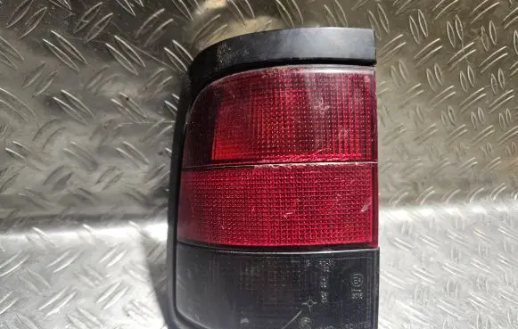 Peugeot 806 Rear/tail lights 45169