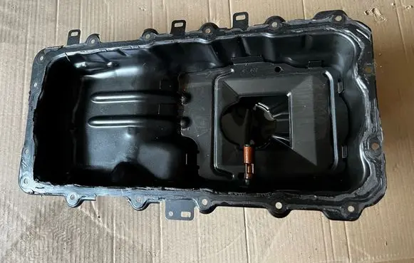 Ford Mustang V Oil sump BR3E6676HC