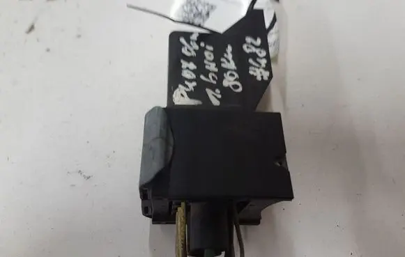 Peugeot 407 Glow plug pre-heat relay 51252002 9640469680