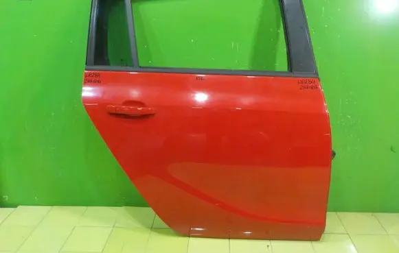 Opel Zafira C Rear door PRAWE