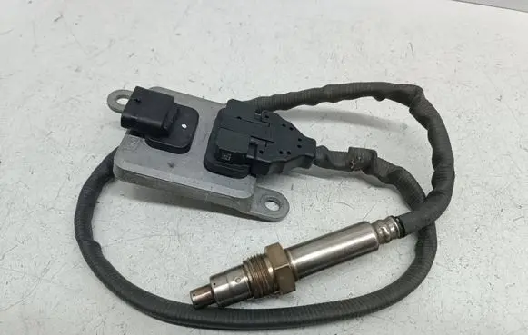 Mercedes-Benz Sprinter W906 Lambda probe sensor A0009053503 5WK96682D 0009053503