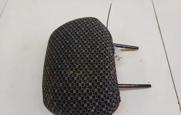 Citroen Saxo Front seat headrest 