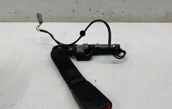 Mini Cooper Countryman R60 Front seatbelt buckle 620550200E