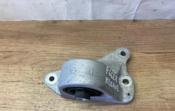 Renault Megane E-Tech Engine mount bracket 20230805C