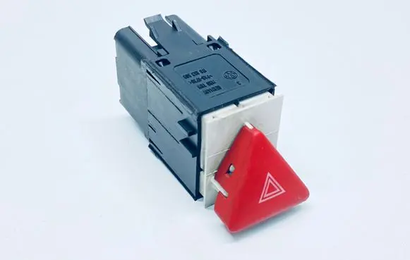 Volkswagen PASSAT B6 Hazard light switch 3C0953509