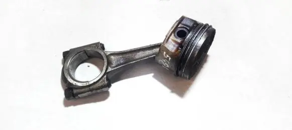 Peugeot 307 Piston with connecting rod
