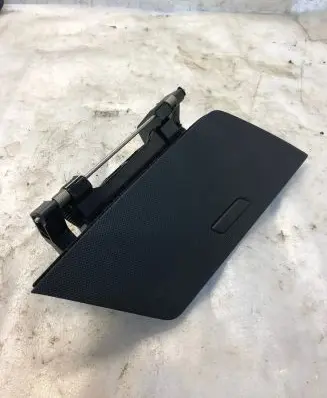 Volkswagen Tiguan Glove box 5nb857922