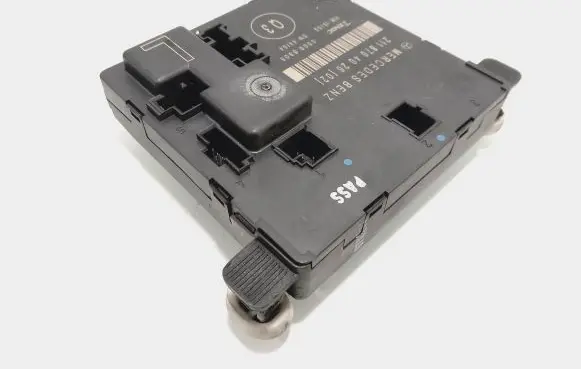 Mercedes-Benz E W211 Door control unit/module 2118704026 00006805