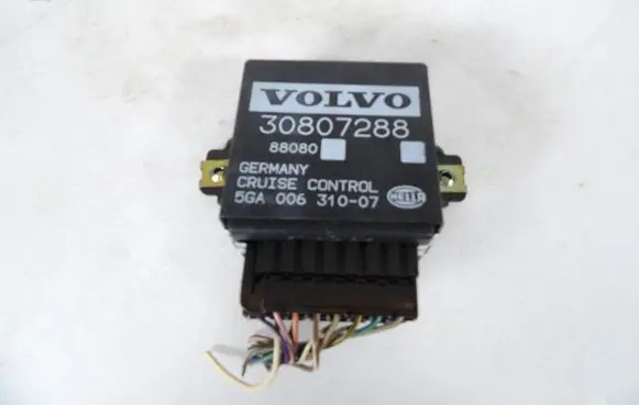 Volvo S40, V40 Engine control unit/module 30807288
