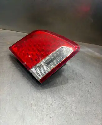 KIA Sorento Tailgate rear/tail lights 924052P02