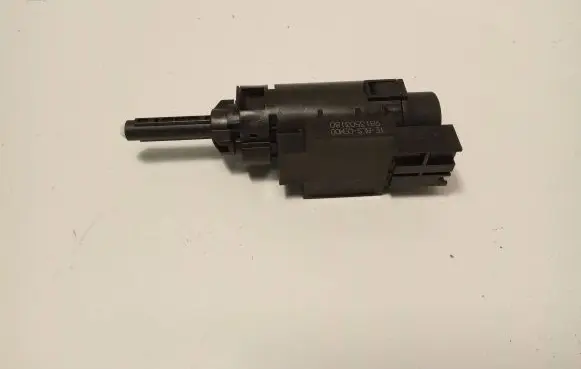 Peugeot 308 Brake pedal sensor switch 9813503180