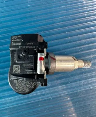 Hyundai Santa Fe Tire pressure sensor 529333N000 FSS180052041 529332M550