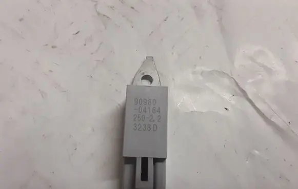 Lexus IS 220D-250-350 Aerial antenna amplifier 9098004184 250223238D