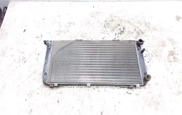 Audi 80 90 B3 Coolant radiator 