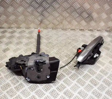 Land Rover Discovery Sport Rear door lock FK7224994AE BJ32224N02
