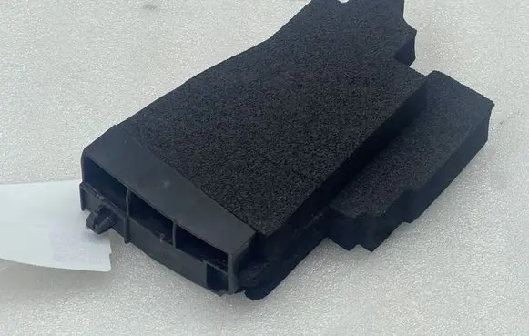 Fender foam support/seal