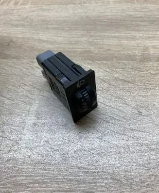 Toyota RAV 4 (XA20) Headlight level height control switch