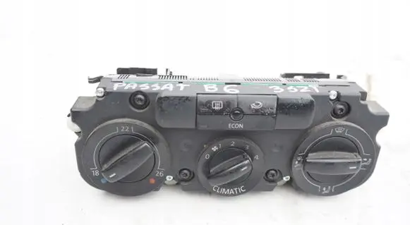 Volkswagen PASSAT B6 Climate control unit