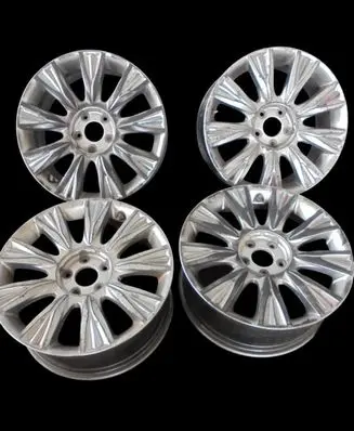 Hyundai Genesis R17 alloy rim 529103M360