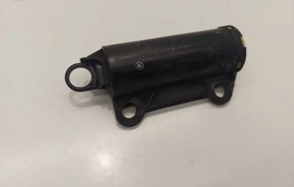 Peugeot 407 Glovebox shock absorber 