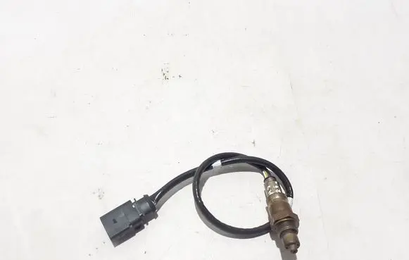 Audi A5 Lambda probe sensor 8B3906262A