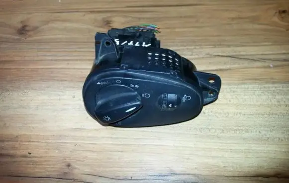Ford Focus Light switch 98ag13a024ch
