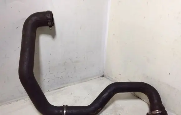 Nissan Primastar Intercooler hose/pipe