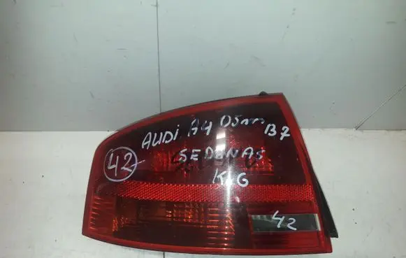 Audi A4 S4 B7 8E 8H Rear/tail lights 8E5945095