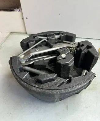 Audi A6 S6 C5 4B Tool set 4B5012109