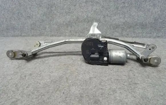 BMW 6 F12 F13 Front wiper linkage and motor 7306272