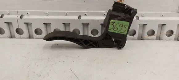 Mercedes-Benz Sprinter W906 Accelerator throttle pedal 0280755023 A9063000404