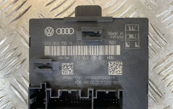 Audi A4 S4 B8 8K Door control unit/module 8T0959795N 8T0959795B 06051100021865