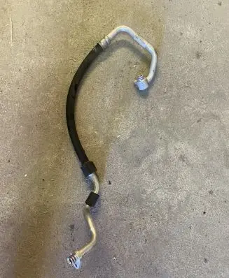 Land Rover Discovery Sport Air conditioning (A/C) pipe/hose GJ3219N602BA