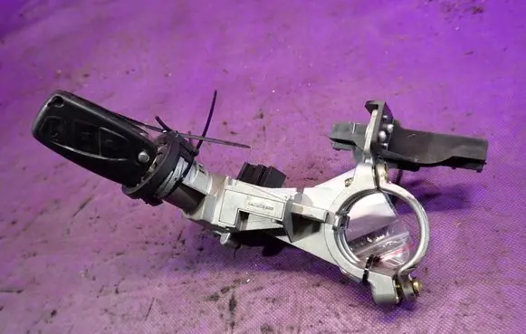 Fiat Punto (199) Ignition lock 51749998