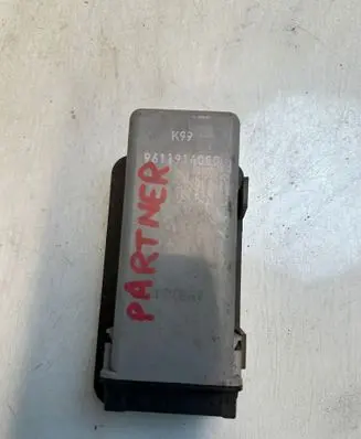 Citroen Berlingo Other control units/modules 9611914080