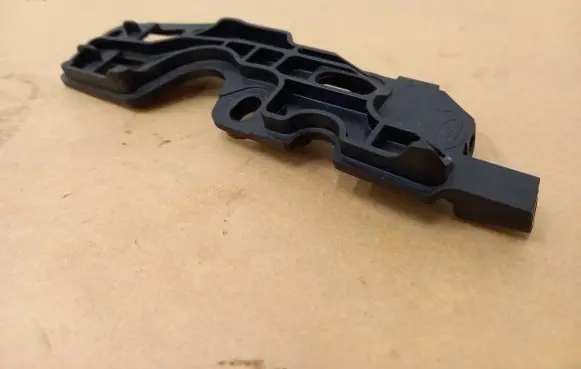 Land Rover Discovery Sport Front bumper mounting bracket FK7216A128AE PA66GF50 C8C9A