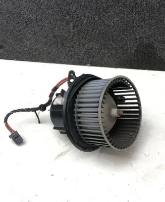 Mercedes-Benz E W212 Heater fan/blower V7771001 W204LL4