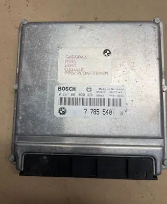 BMW 5 E39 Engine control unit/module 7785540 0281001830 7785595